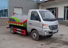 吸粪车