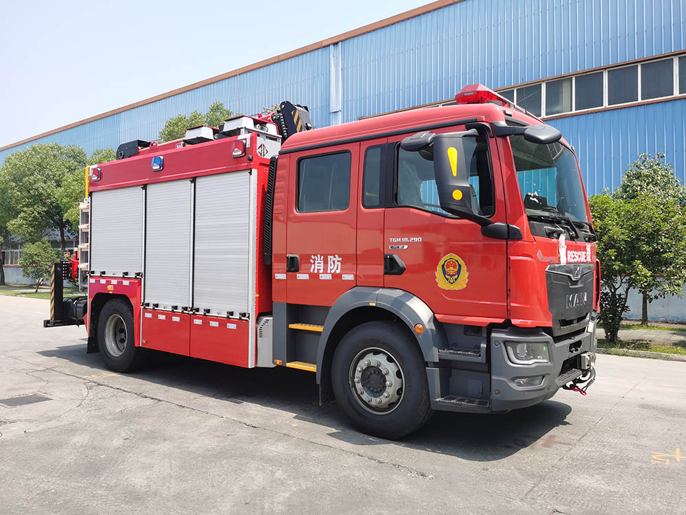 SJD5140TXFJY130/MEA 捷达消防牌抢险救援消防车图片