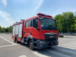 压缩空气泡沫消防车