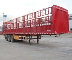 仓栅式运输半挂车