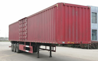 厢式运输半挂车
