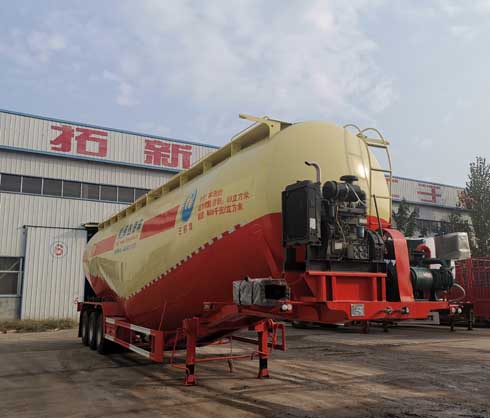 三威牌13.7米27.5吨3轴低密度粉粒物料运输半挂车(WQY9408GFL)