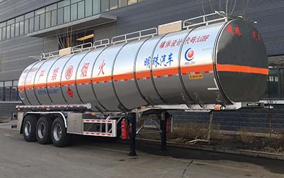河海明珠牌12.3米33.3吨3轴铝合金易燃液体罐式运输半挂车(MZC9402GRY)