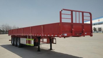栏板半挂车