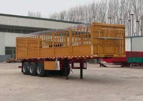 仓栅式运输半挂车