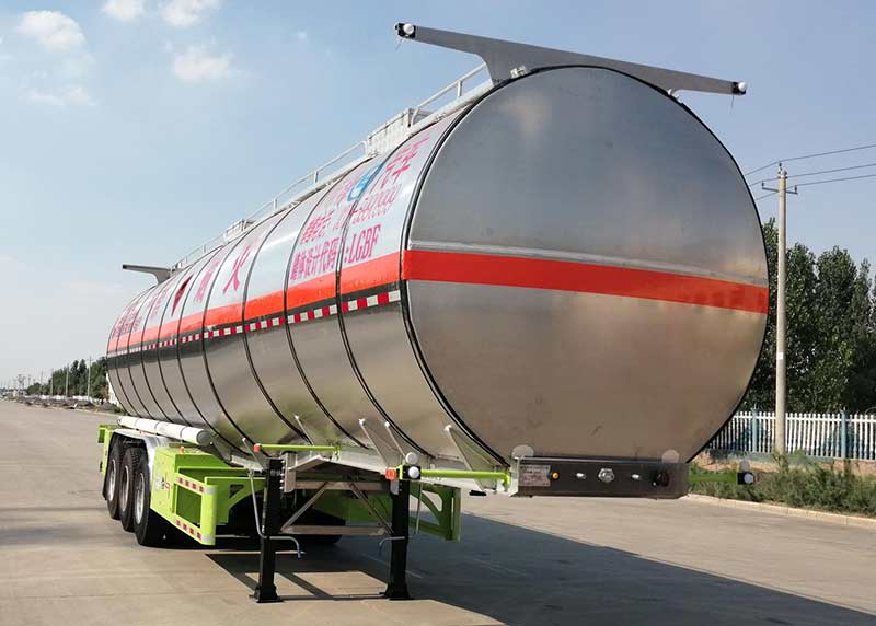 川腾牌12.1米33.5吨3轴铝合金易燃液体罐式运输半挂车(HBS9405GRYL)