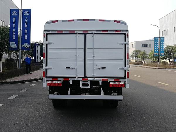 南駿牌NJA5041CCYEDF33A倉柵式運輸車公告圖片