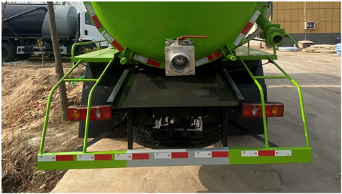 祥農(nóng)達牌SGW5162GXWF吸污車公告圖片