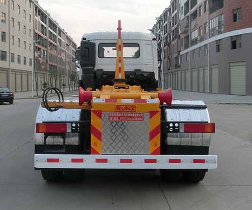 东风天龙D320常规 HYS5250ZXXE6车厢可卸式垃圾车公告图片