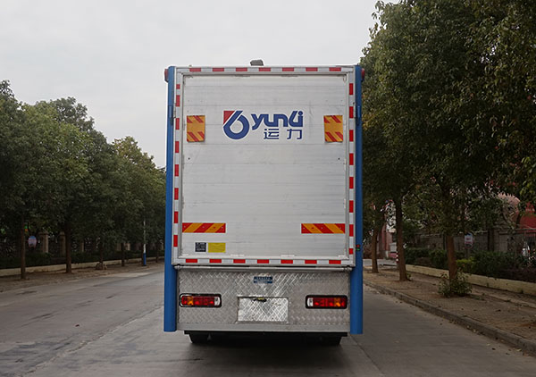 運(yùn)力牌LG5310CCQZ6畜禽運(yùn)輸車公告圖片