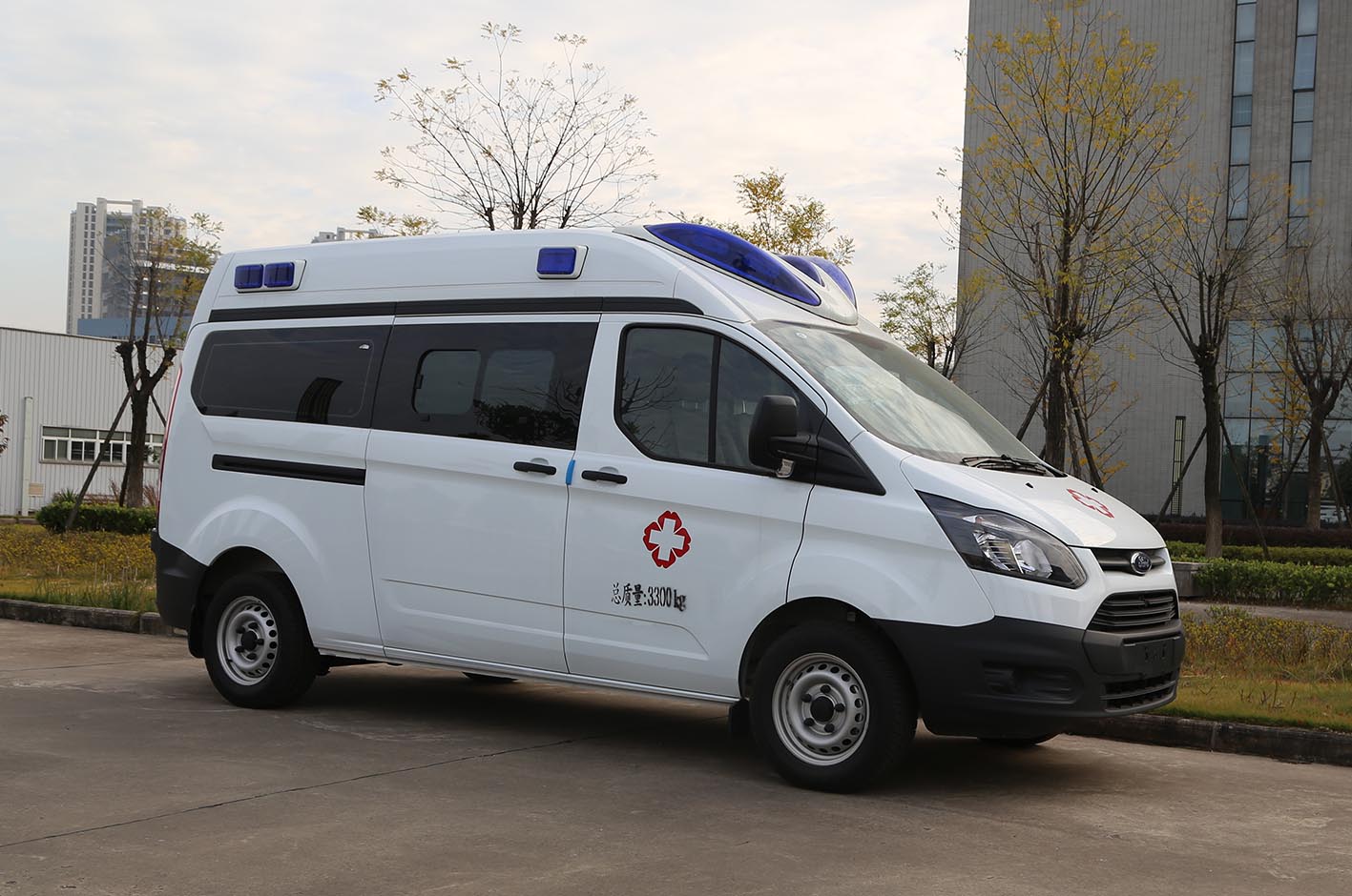 华中牌WH5030XJH救护车图片
