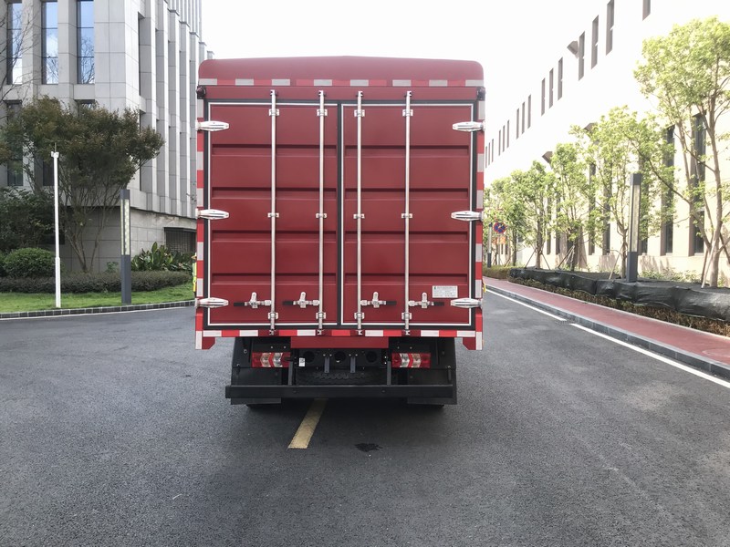 陜汽牌SX5090CCYNP6331倉柵式運輸車公告圖片