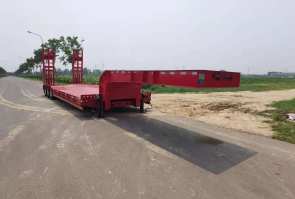 低平板半挂车