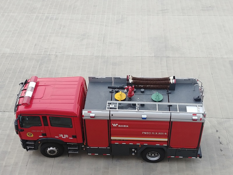 雷沃協(xié)力牌LWX5190GXFPM80泡沫消防車公告圖片