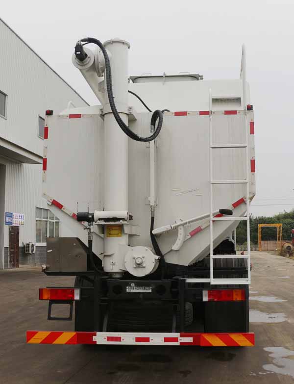 龍牧雙星牌LMX5251ZSLLZ6散裝飼料運輸車公告圖片