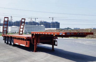 低平板半挂车