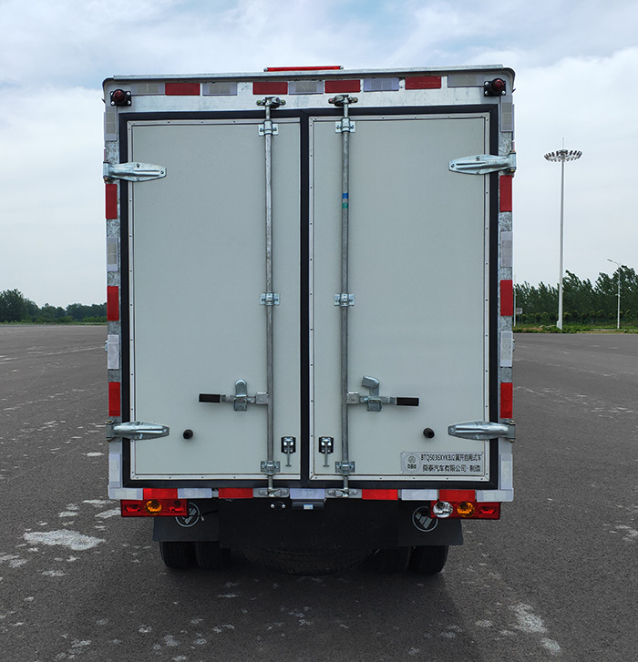 舜泰牌BTQ5036XYKBJ2翼開啟廂式車公告圖片