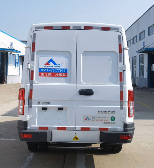 康飛牌KFT5041XLC6K冷藏車(chē)公告圖片