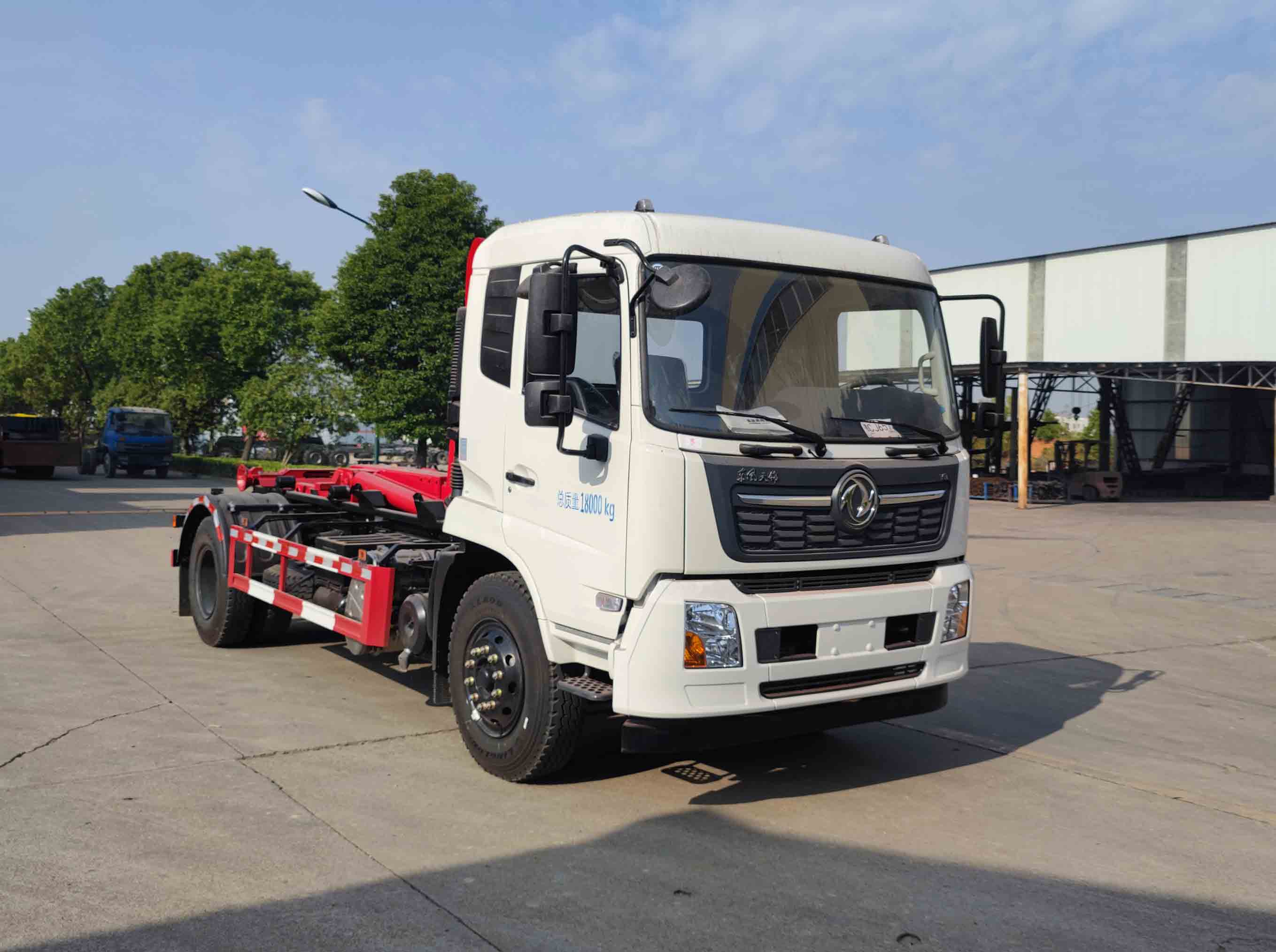 華威馳樂牌SGZ5180ZXXDF6車廂可卸式垃圾車公告圖片