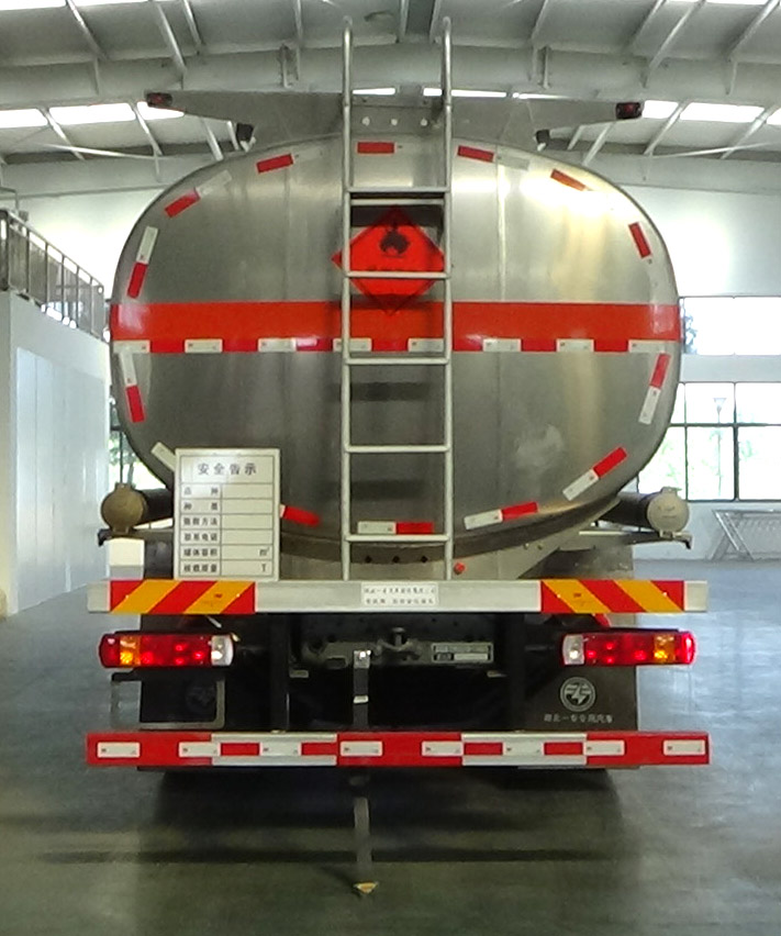 專致牌YZZ5320GYYLZ6A鋁合金運(yùn)油車公告圖片