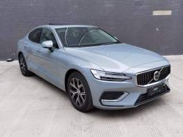 沃尔沃牌VCD7204G66Z型轿车