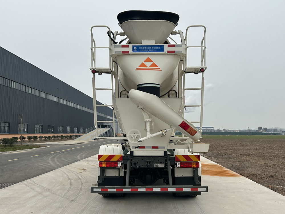 亞特重工牌HNV5317GJBZXCF混凝土攪拌運輸車公告圖片