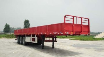 栏板半挂车