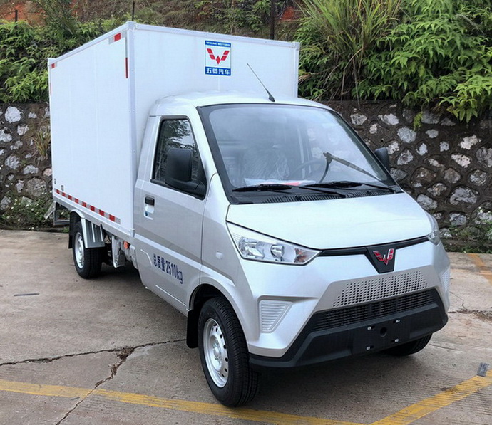 五菱牌GXA5034XXYDEV純電動(dòng)廂式運(yùn)輸車公告圖片