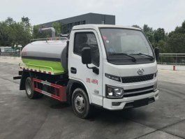 吸粪车
