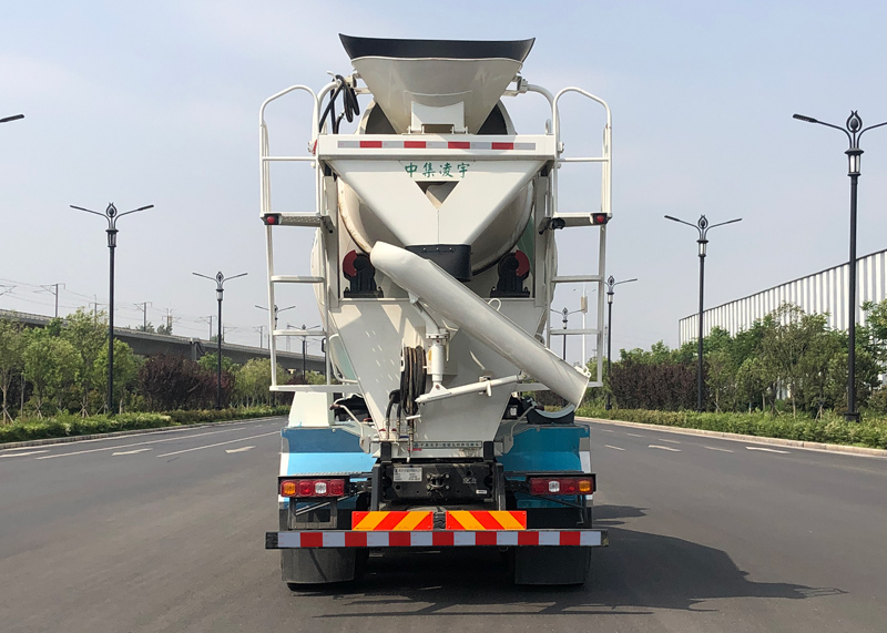 凌宇牌CLY5314GJB30E69混凝土攪拌運(yùn)輸車公告圖片