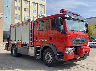 BX5140TXFJY162/HT6型抢险救援消防车图片