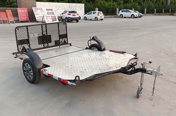 弘亚牌GNT9012中置轴挂车图片
