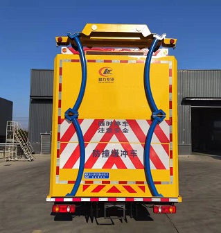 程力威牌CLW5160TFZ6ZC防撞緩沖車公告圖片