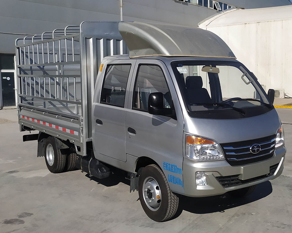 山汽牌YTQ5031CCYWHQ302倉柵式運(yùn)輸車公告圖片