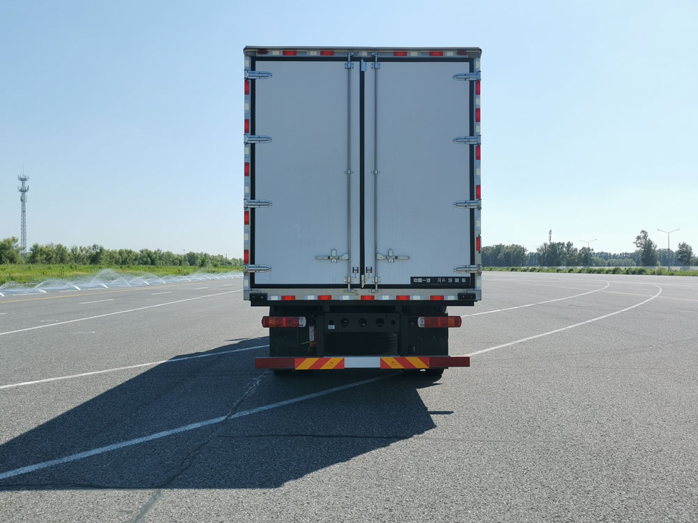 解放牌CA5181XLCP62K1L4E6冷藏車公告圖片