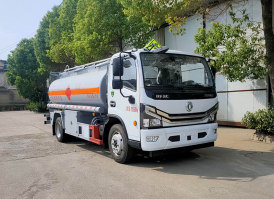 运油车