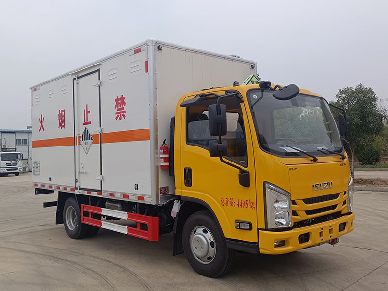 程力牌CL5041XZW6BXW雜項危險物品廂式運輸車公告圖片