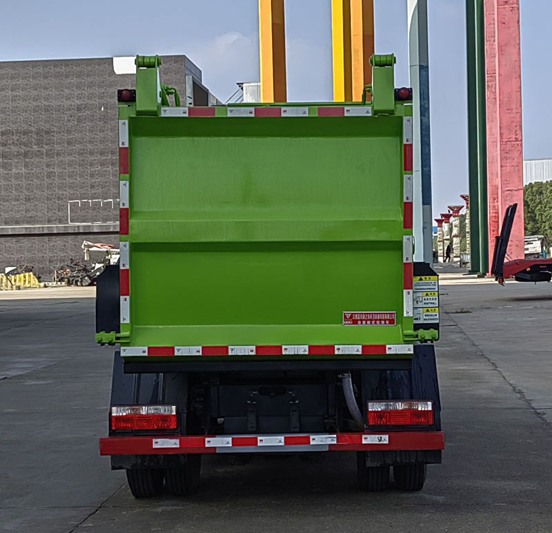 天云牌GTY5071ZZZE6自装卸式垃圾车公告图片