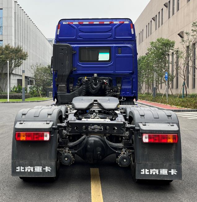 北京牌BJ4250D6CP-02半挂牵引车公告图片