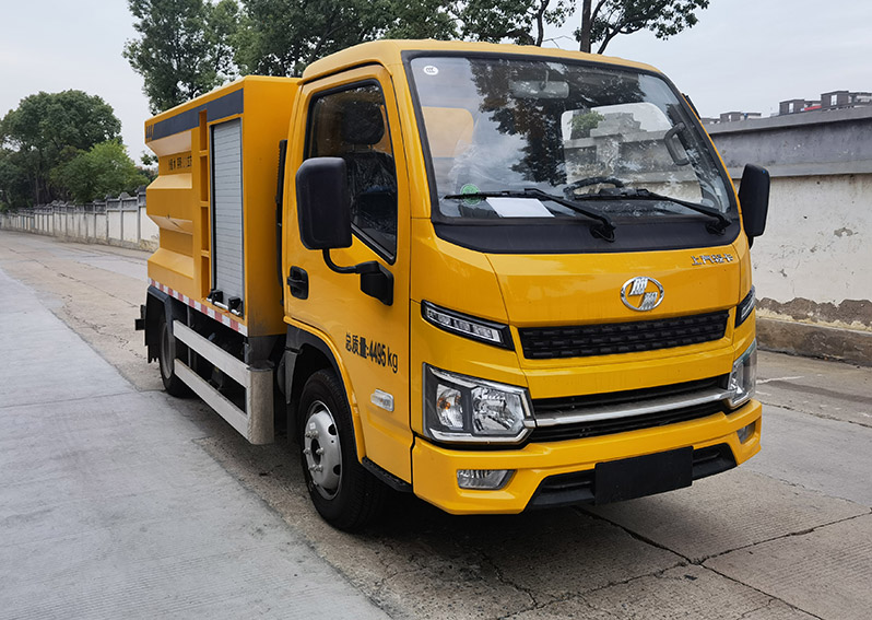 依眾通牌YZA5040GQXS6下水道疏通清洗車公告圖片