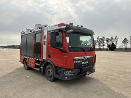 压缩空气泡沫消防车
