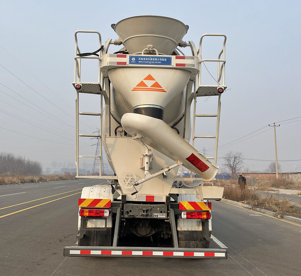 亞特重工牌HNV5317GJBTXDF混凝土攪拌運輸車公告圖片