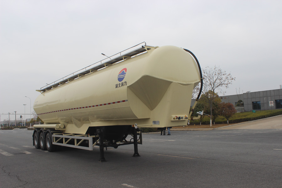 润知星牌13米30.5吨3轴低密度粉粒物料运输半挂车(SCS9400GFL)