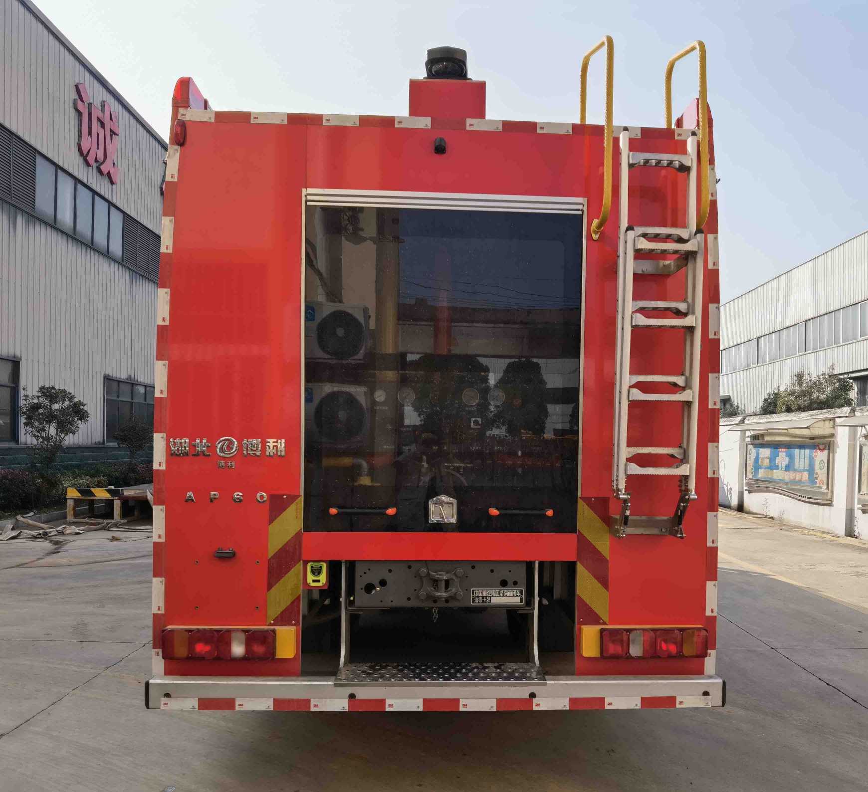 博利牌BLT5180GXFAP60/S6壓縮空氣泡沫消防車公告圖片