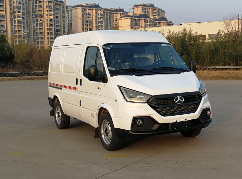 晶马牌JMV5040XXY6B厢式运输车公告图片
