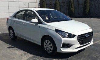 北京现代牌BH7141XAS型轿车
