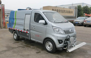 路面养护车