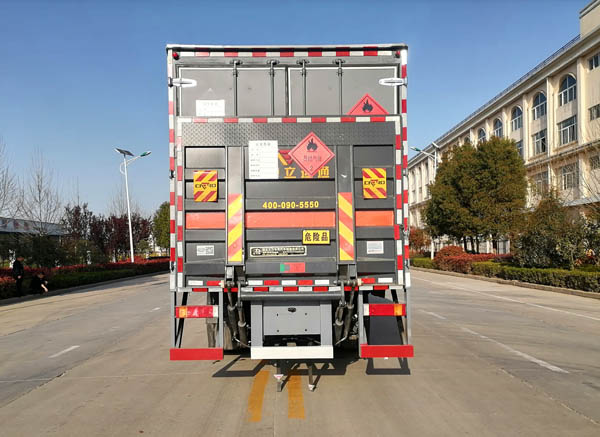 大力牌DLQ5181XRQDFH6易燃?xì)怏w廂式運輸車公告圖片