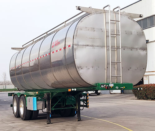 郓腾牌8.5米29.2吨2轴液态食品运输半挂车(HJM9350GYS)