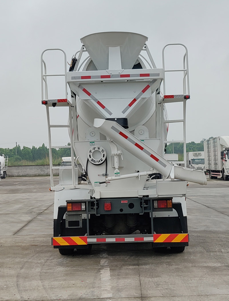 王牌牌CDW5244GJBK344EFA混凝土攪拌運(yùn)輸車公告圖片